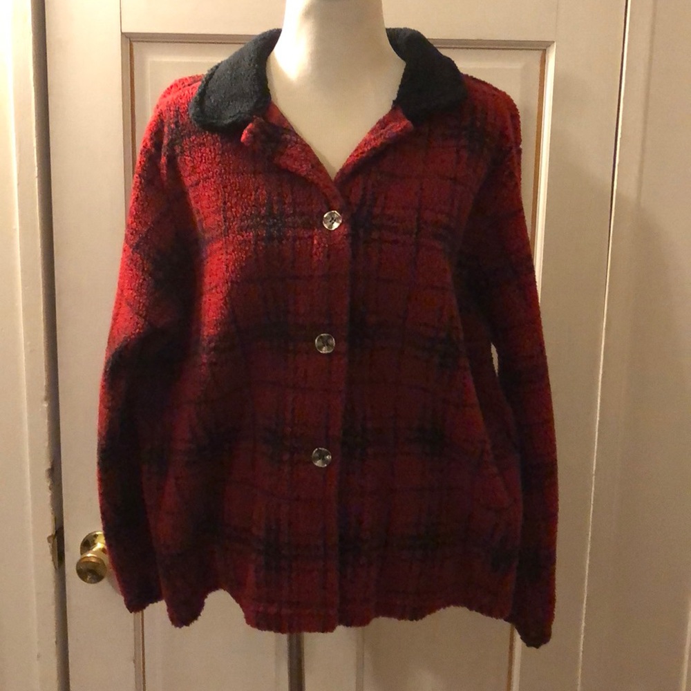Women’s XL Red Black Plaid Fleece Button Down Top